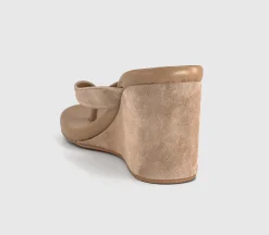 Avanti Toe Post Wedge Heels