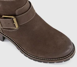 Avril Cleat Sole Buckle Boots