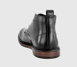Barnaby Smart Chukka Boots