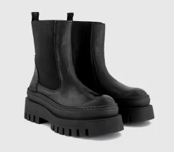 Cassandra Boots