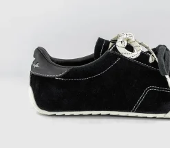 Chuck Lo Pro Trainers