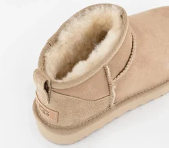 Classic Ultra Mini Boots