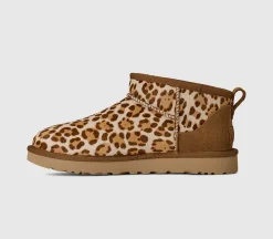 Classic Ultra Mini Plains Boots