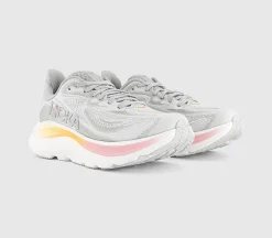 Clifton 10 Trainers