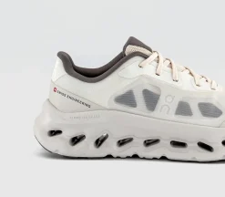 Cloudtilt Remix Trainers