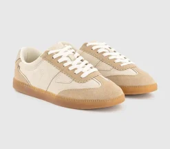 Collins Sneakers