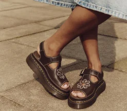Dunnet Flower Sandals