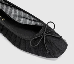 Fearless Mesh Ruched Ballet Flats