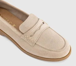 Finesse Gum Sole Penny Loafers