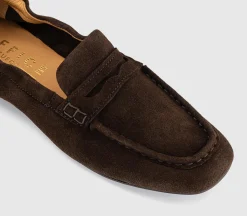 Fondant Square Toe Ruched Loafers