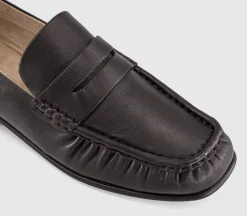 Gomez Loafers
