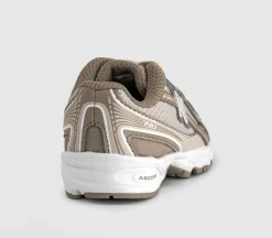 740 Infant Trainers