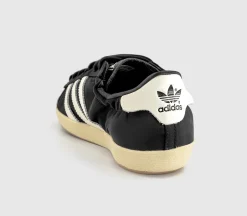 Jabbar Lo Trainers