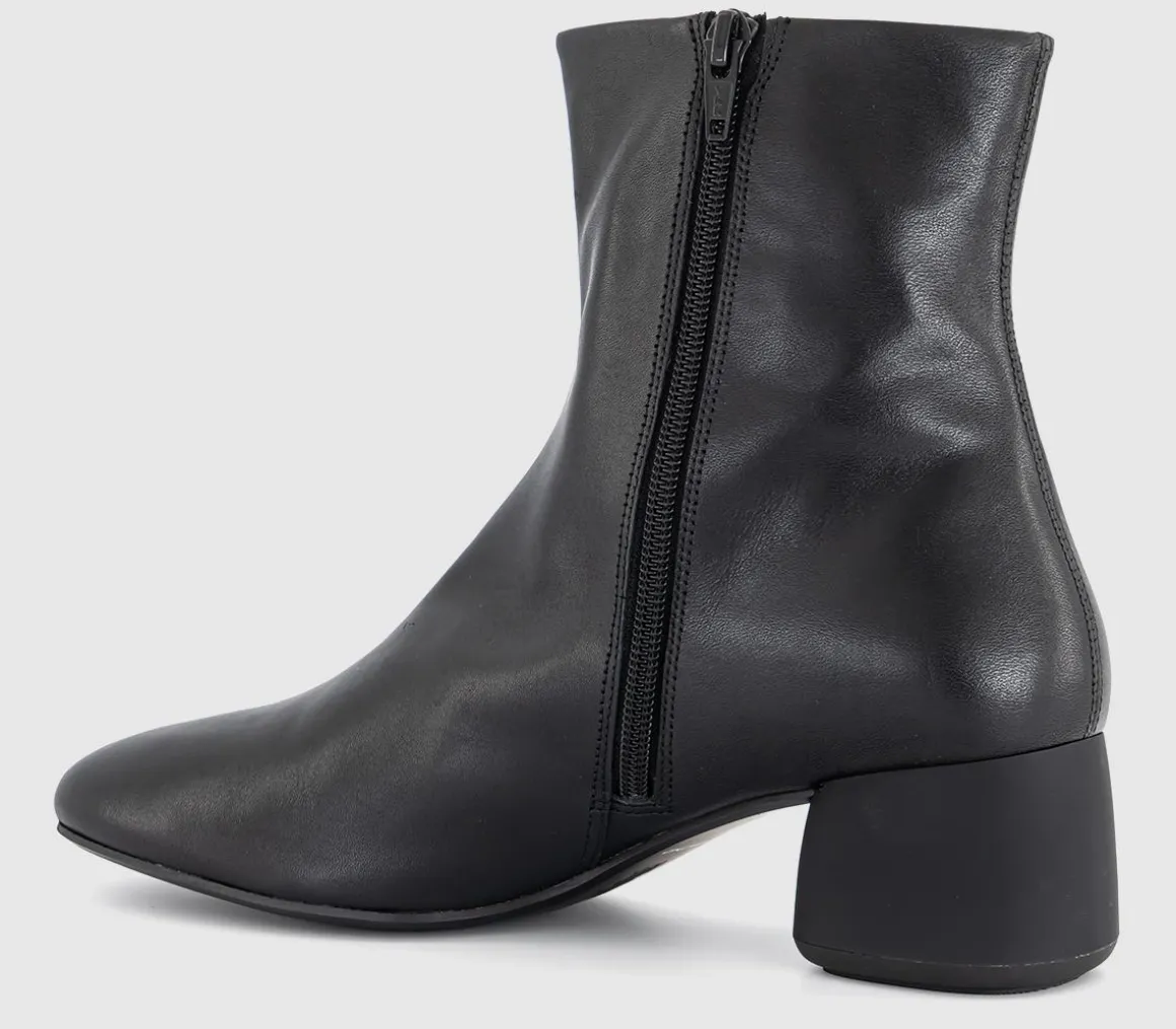 Livia Ankle Boots