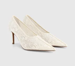 Master Lace High Vamp Court Heels