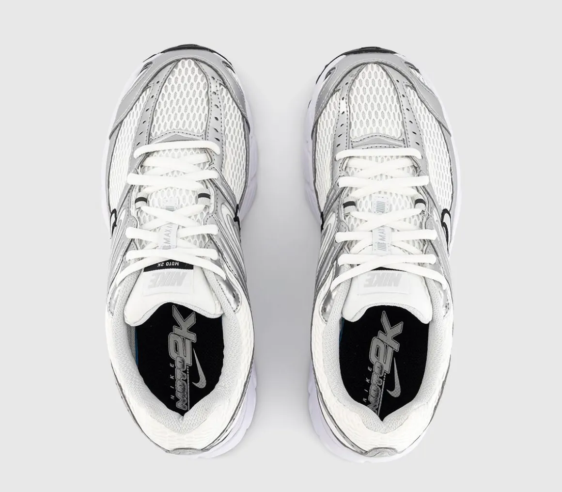 Nike Air Max Moto 2K Trainers