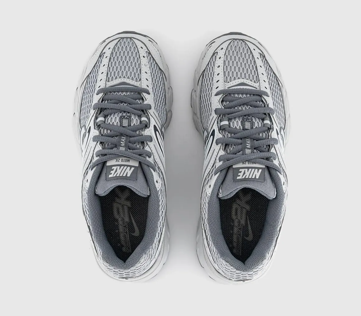 Nike Air Max Moto 2k Trainers