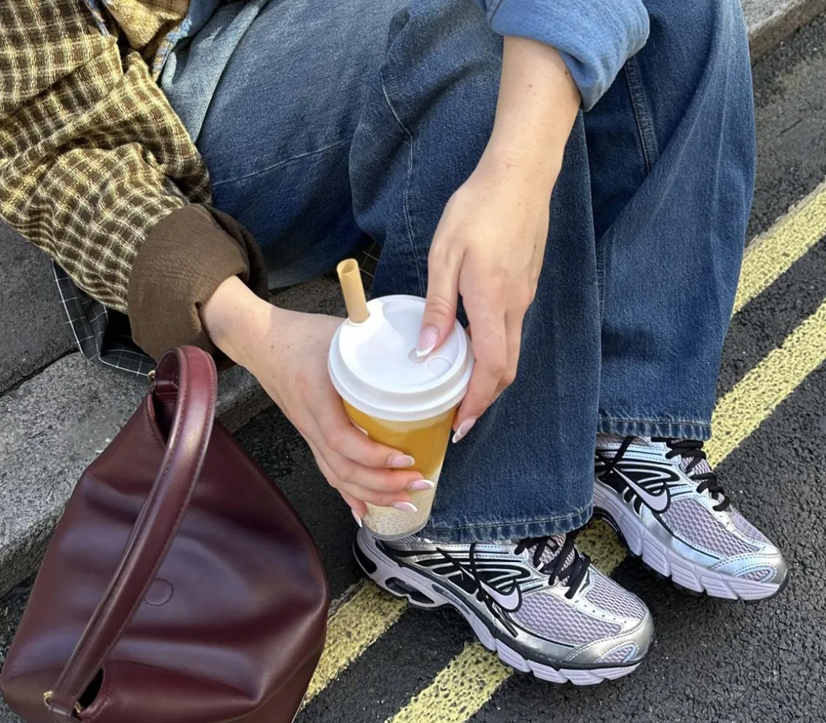 Nike Air Max Moto 2K Trainers