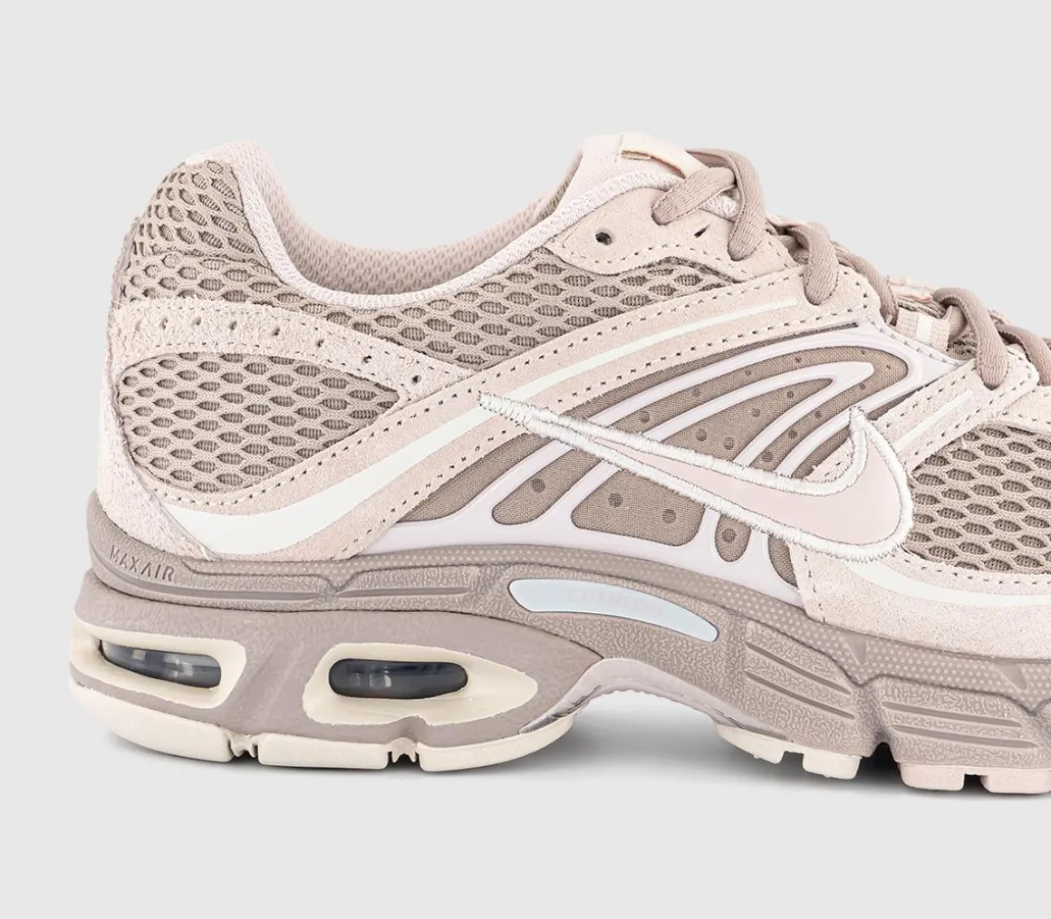 Nike Air Max Moto 2k Trainers