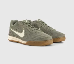 Nike Gato Trainers