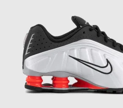 Nike Shox R4 Trainers