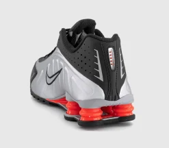 Nike Shox R4 Trainers