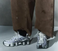 Nike Shox TL Trainers