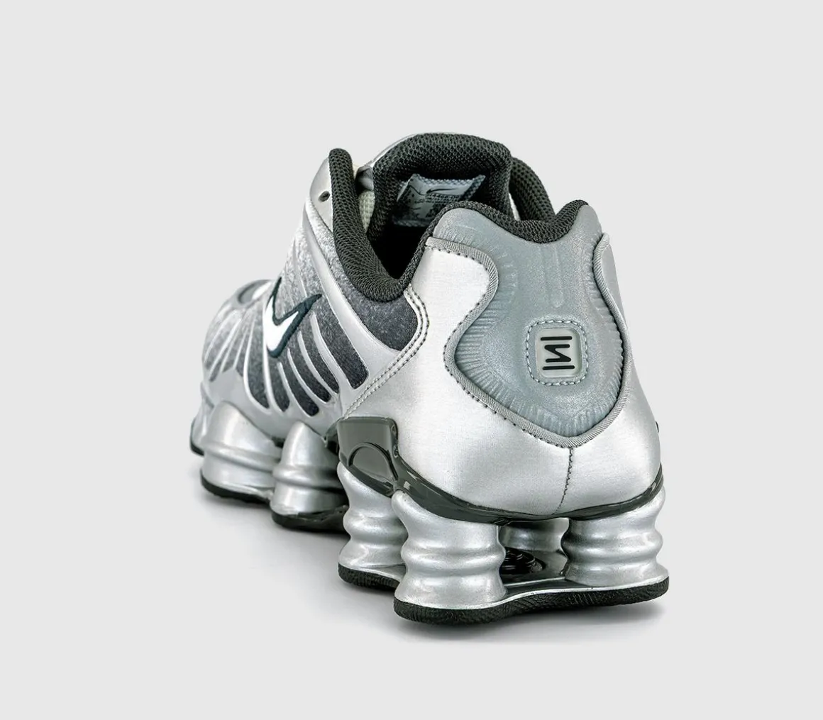 Nike Shox TL Trainers