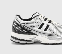 1906 Trainers