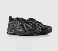 1906 Trainers