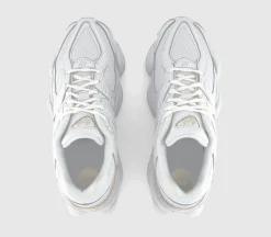 9060 Trainers