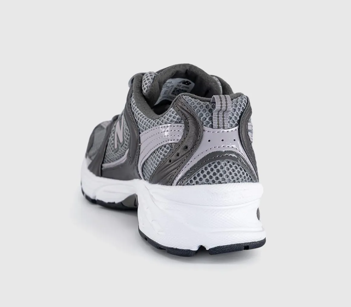 530 Trainers