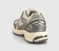 1906 Trainers