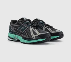 1906 Trainers