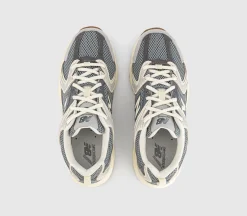 530 Trainers