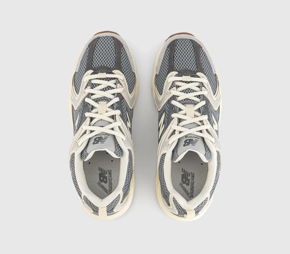 530 Trainers