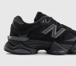 9060 Trainers