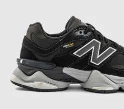 9060 Trainers