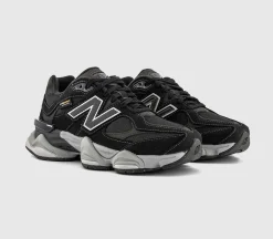 9060 Trainers
