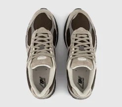2002 Trainers