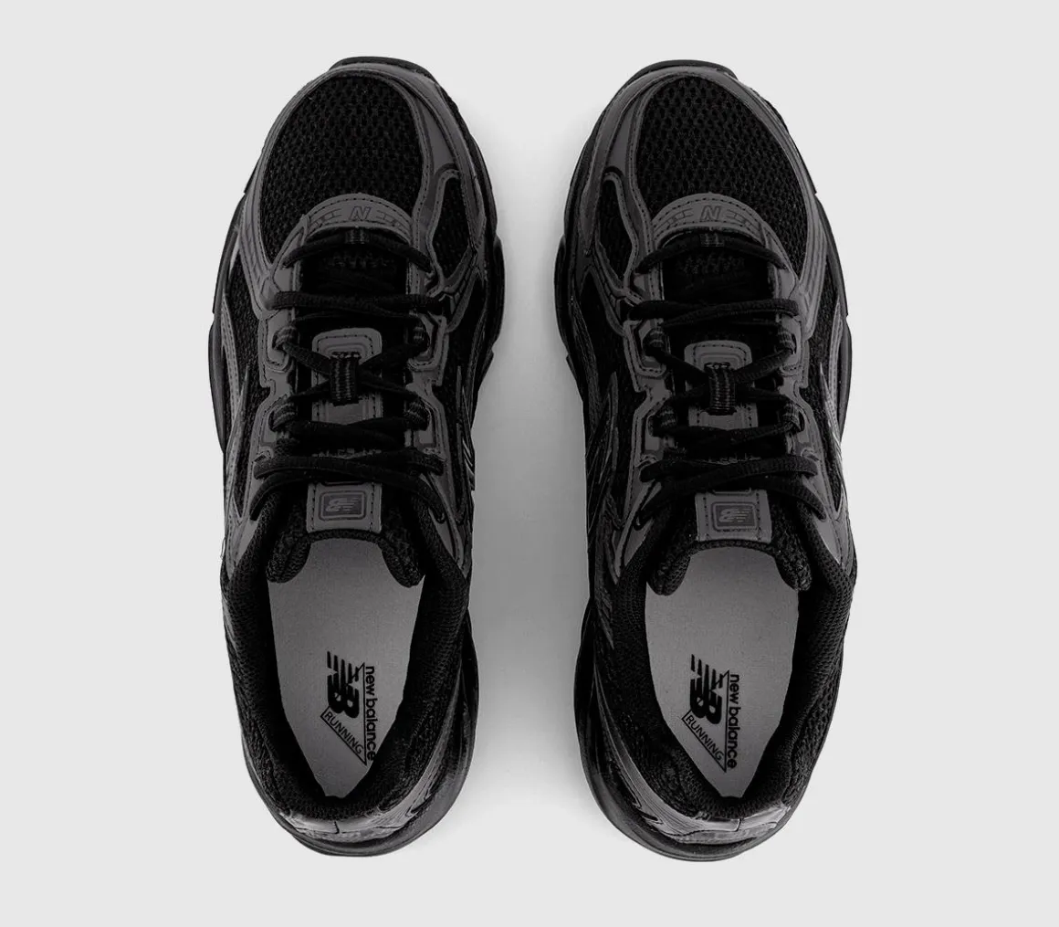 740 Trainers