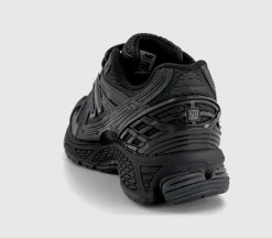 1906 Trainers