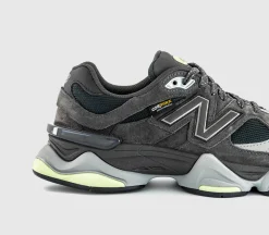 9060 Trainers