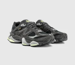 9060 Trainers
