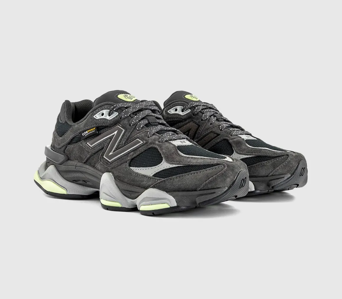 9060 Trainers