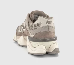 9060 Trainers