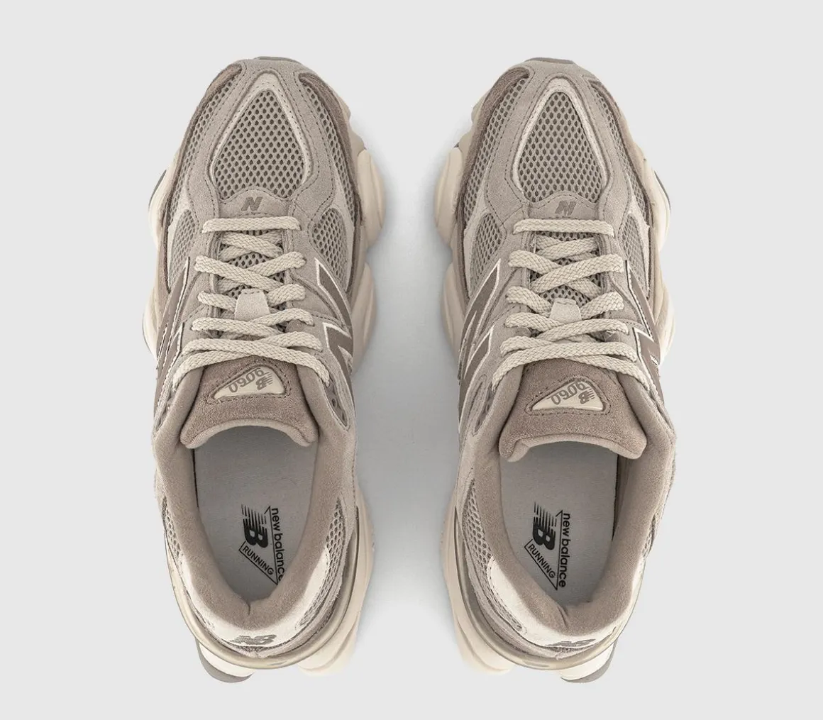 9060 Trainers