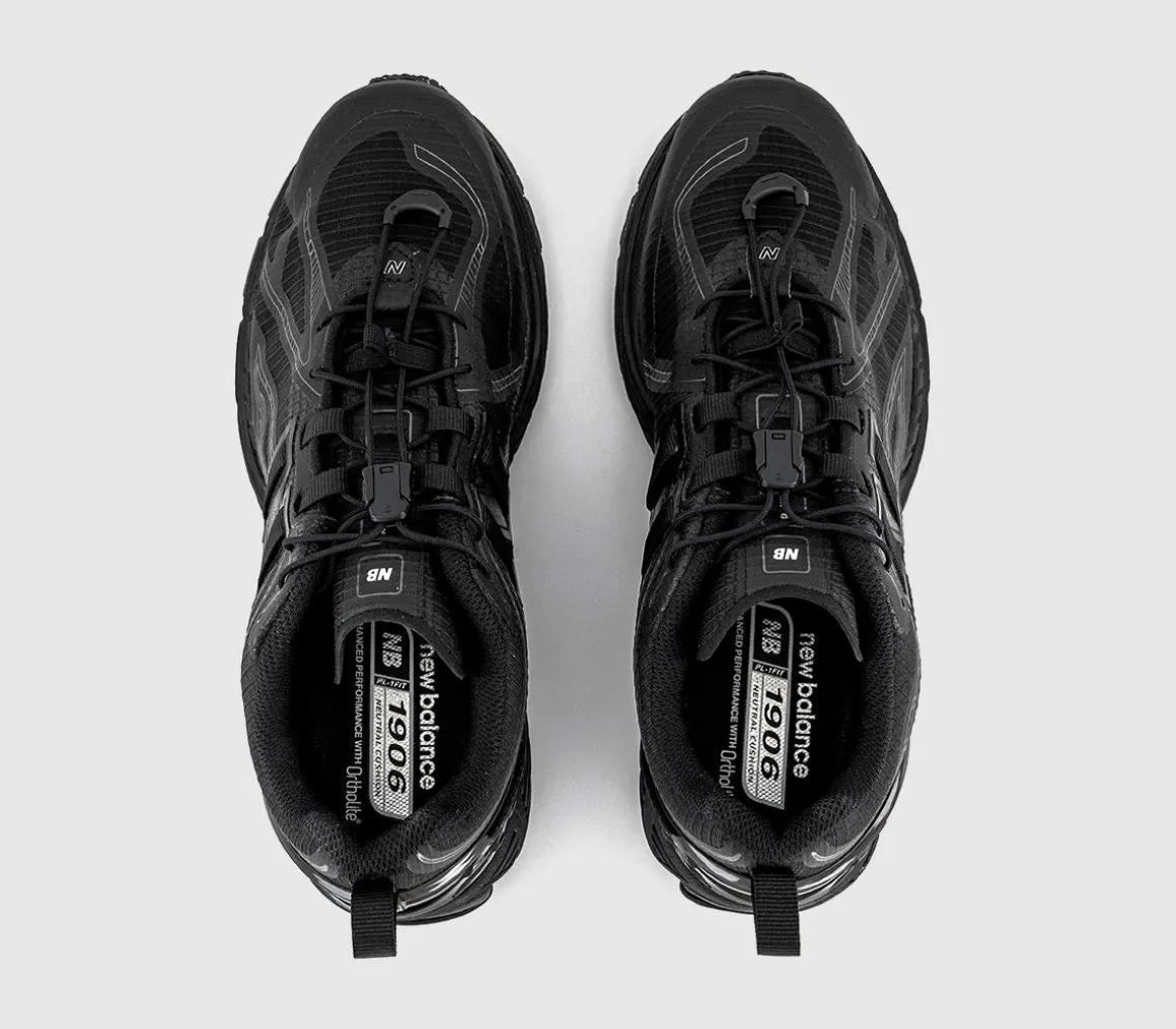 1906 Trainers