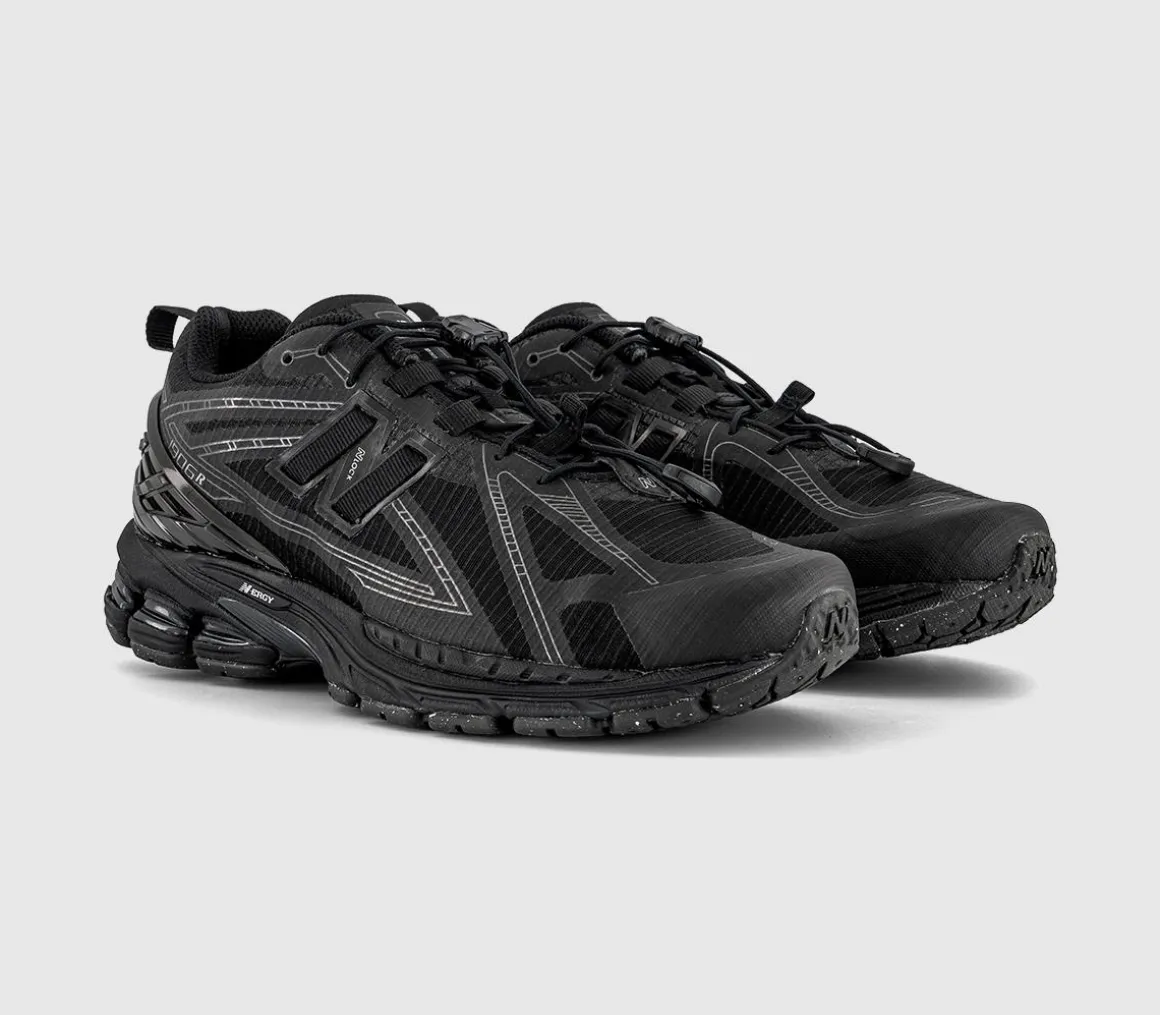 1906 Trainers