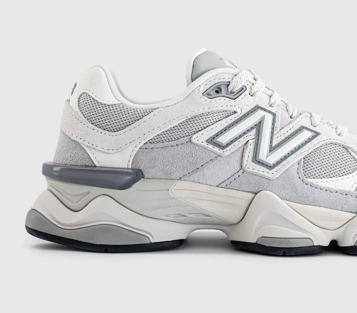 9060 Trainers